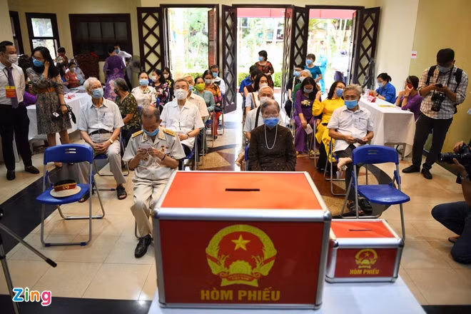 bau cu dai bieu Quoc hoi va HDND anh 4