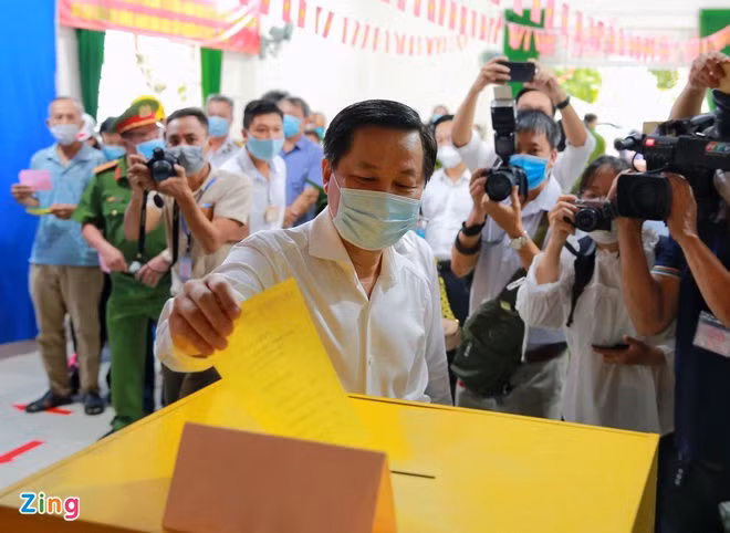 bau cu dai bieu Quoc hoi va HDND anh 48