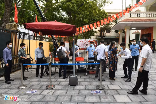 bau cu dai bieu Quoc hoi va HDND anh 64