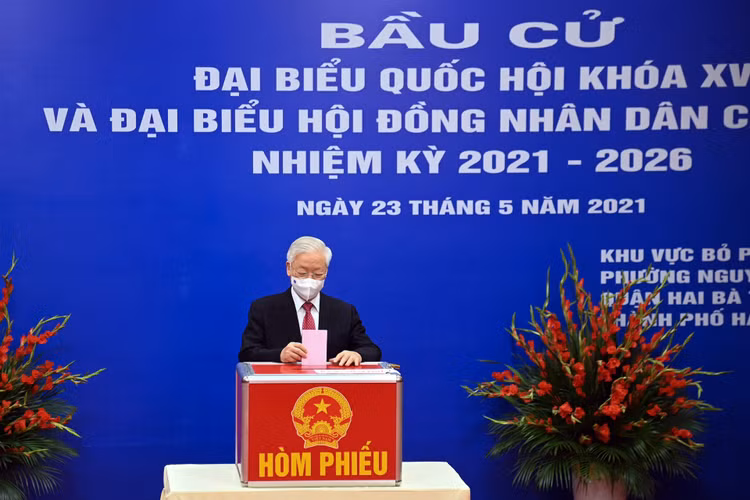 Thu tuong Pham Minh Chinh bo phieu anh 2