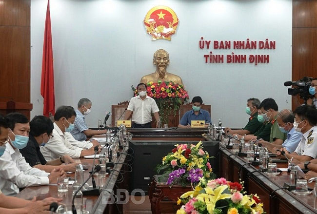 Hoc sinh nghi he som anh 1