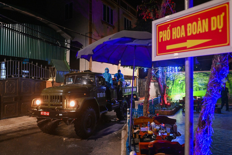 dich Covid-19 bung phat anh 2