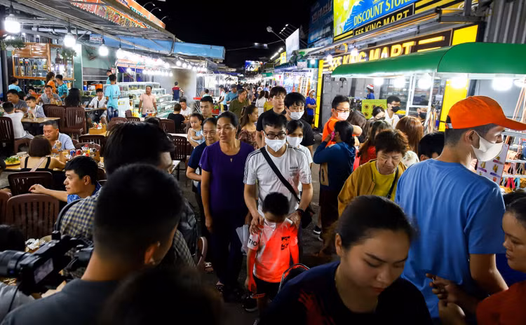 Huy phong khach san anh 2