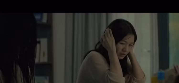 Cảnh phim “Người lắng nghe: Lời thì thầm“. Ảnh chụp qua màn hình