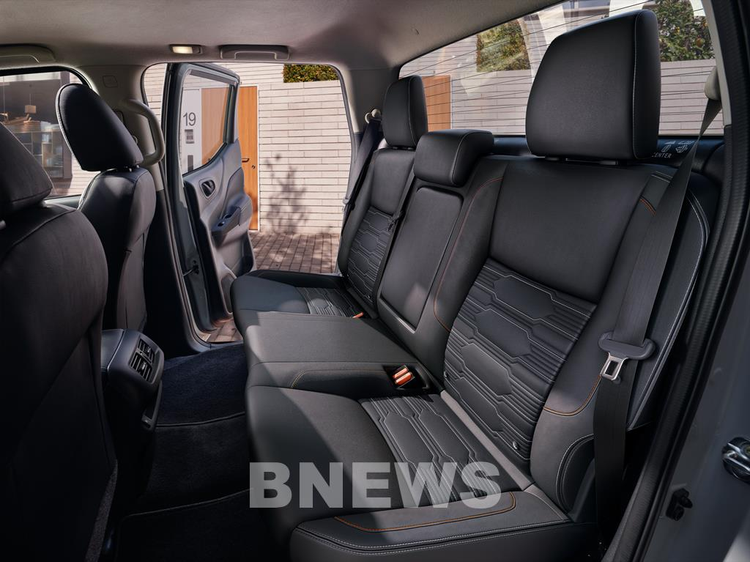Ra mắt Nissan Navara 2021 với 4 phiên bản, giá bán từ 748 triệu đồng ảnh 6