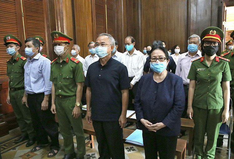 Đề nghị phạt tù chung thân bà Dương Thị Bạch Diệp - ảnh 1