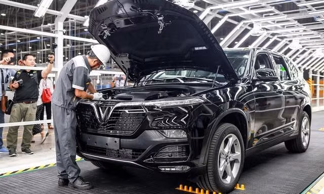 Đề xuất giảm 50% lệ phí trước bạ cho ô tô đăng ký mới bị bác bỏ ảnh 1