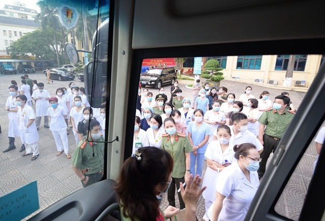 Tấm lòng ấm áp từ mọi miền tổ quốc sẻ chia cùng Bắc Giang