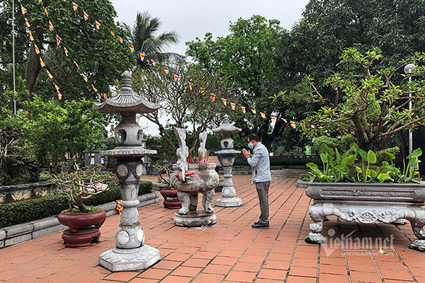 Từ 0h ngày 29/5, Hà Nội dừng hoạt động tôn giáo, tín ngưỡng tập trung