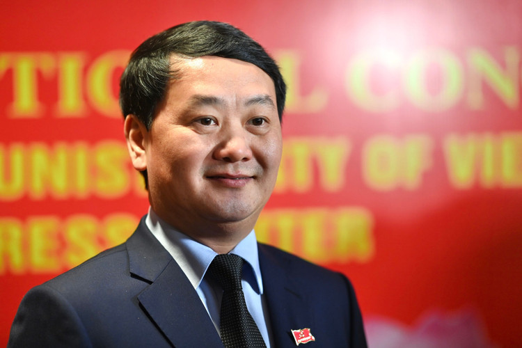 Truong hop dac biet tai cu Bo Chinh tri anh 1