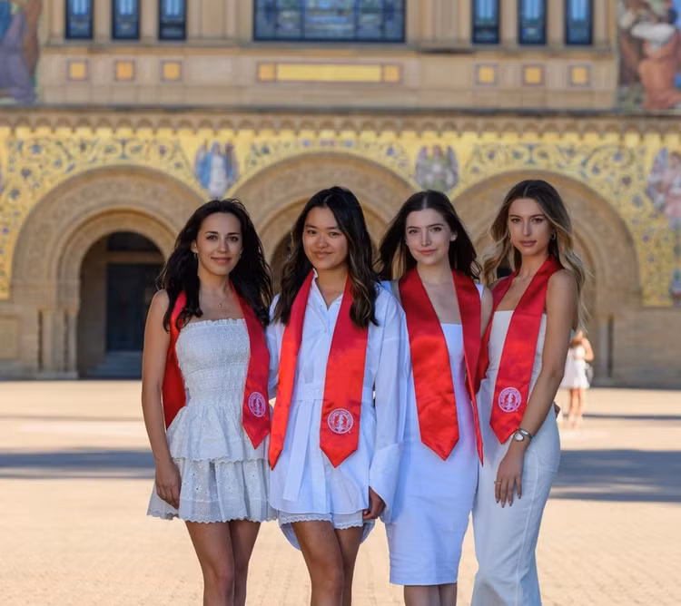 cuoc song xa hoa cua con gai Steve Jobs anh 7