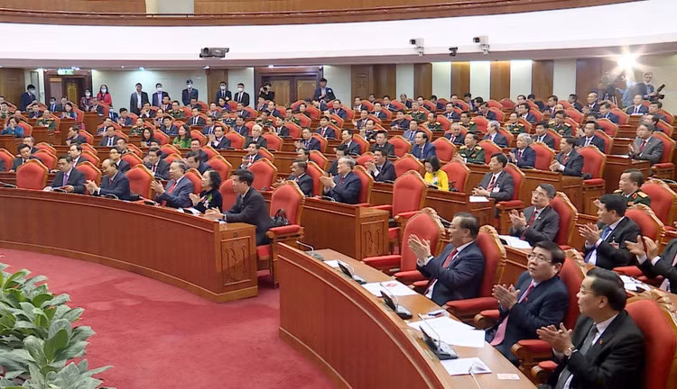 Hình ảnh Hội nghị lần thứ nhất Ban Chấp hành Trung ương khóa XIII - 8