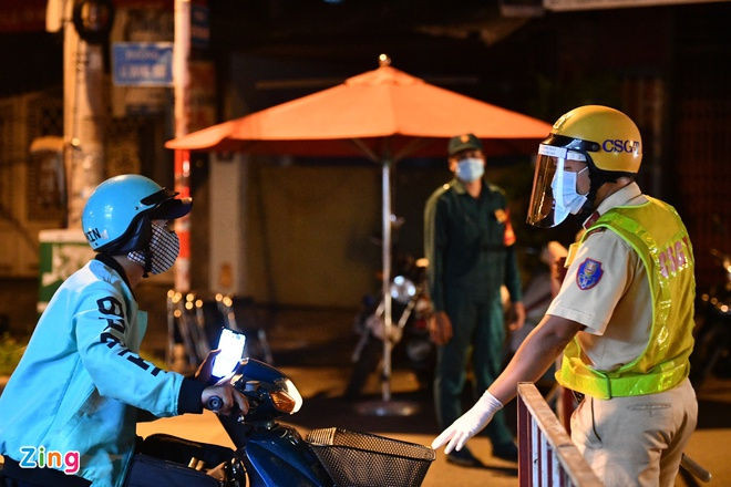 gian cach xa hoi TP.HCM anh 31