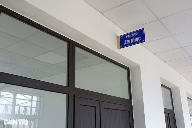 Cận cảnh phòng bay lắc ngay trong bệnh viện tâm thần gây chấn động - 7