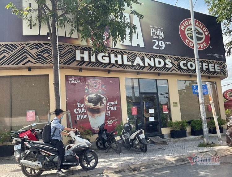 Thêm nhân viên bất động sản dương tính nCoV, Bình Dương khẩn tìm người