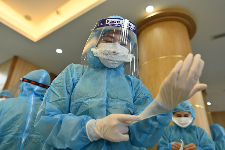 Them 11.208 ca mac Covid-19, TP.HCM va Binh Duong gan 8.000 F0 hinh anh