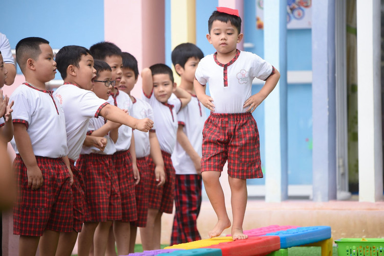 Trẻ cải thiện tầm vóc rõ rệt sau một năm thực hiện dinh dưỡng và vận động hợp lý ảnh 2