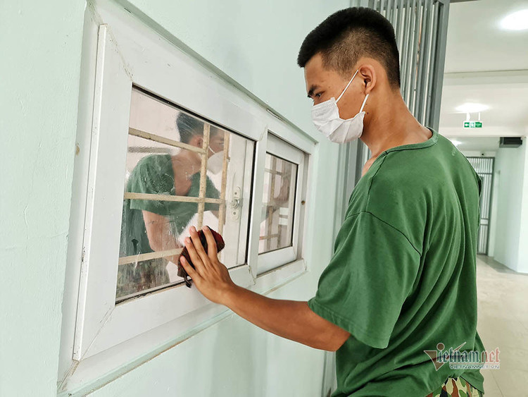 Bên trong trung tâm hồi sức lớn nhất miền Bắc trước giờ đón bệnh nhân Covid-19