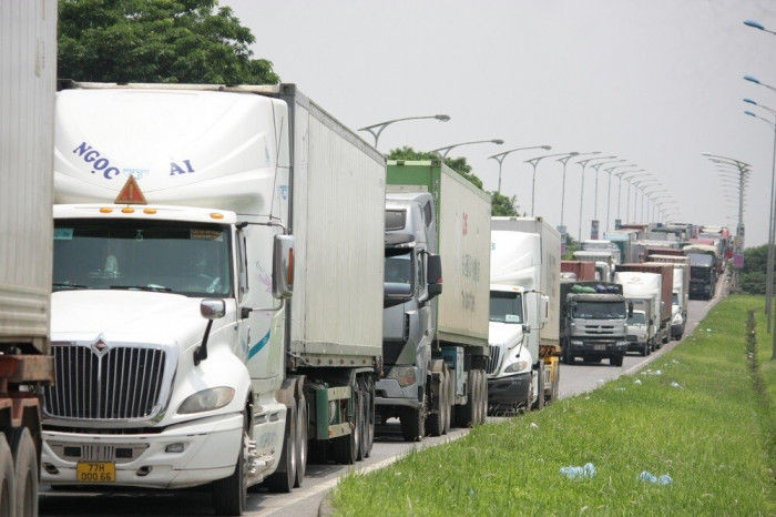 phương tiện mất 12 tiếng qua chốt ở hà nội dù có thẻ ưu tiên “luồng xanh"
