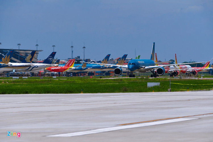 May bay do ngap san bay Noi Bai anh 11