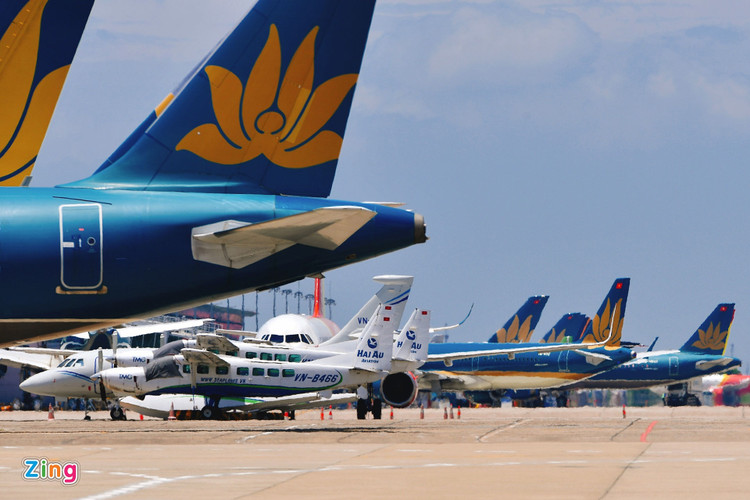 May bay do ngap san bay Noi Bai anh 14