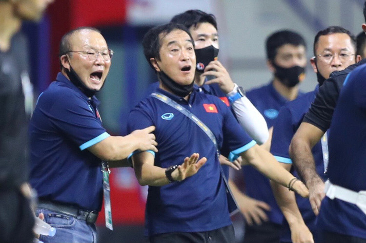 tuan anh bi pham loi anh 9