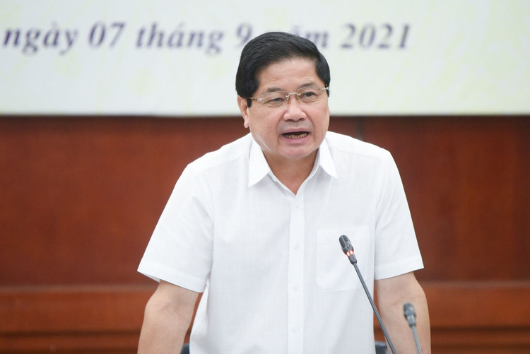 Thứ trưởng Lê Quốc Doanh - thích ứng với dịch để phát triển lâm sản.