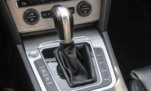 Volkswagen Passat - sedan thực dụng kiểu Đức ảnh 9