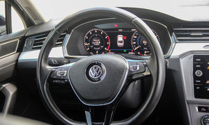 Volkswagen Passat - sedan thực dụng kiểu Đức ảnh 7