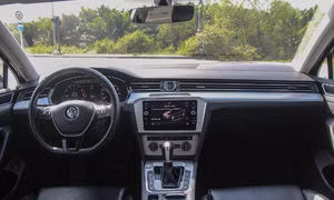 Volkswagen Passat - sedan thực dụng kiểu Đức ảnh 6