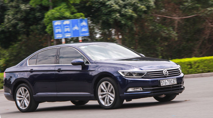 Khả năng vận hành của Passat trội hơn nhiều đối thủ.