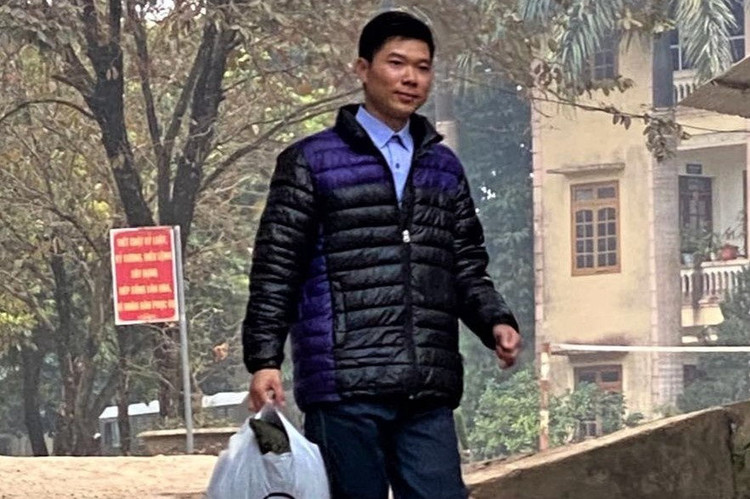 Hoang Cong Luong ra tu anh 1