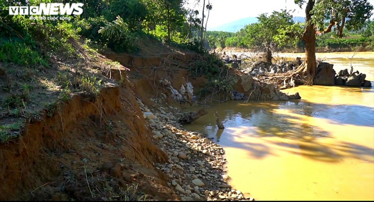Xả lũ cuốn trôi 28 bộ hài cốt, thuỷ điện Thượng Nhật đền bù dân 100 triệu đồng - 1