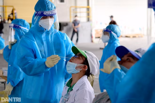 Kịch bản nào cho tình huống tốt nhất, xấu nhất sau 15 ngày cách ly TPHCM? - 3