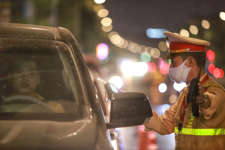 Kiem tra nong do con anh 7