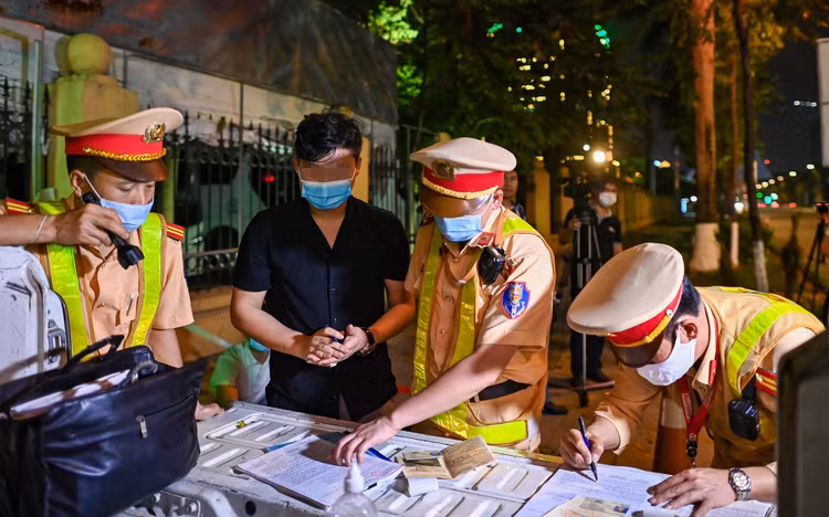 Kiem tra nong do con anh 4