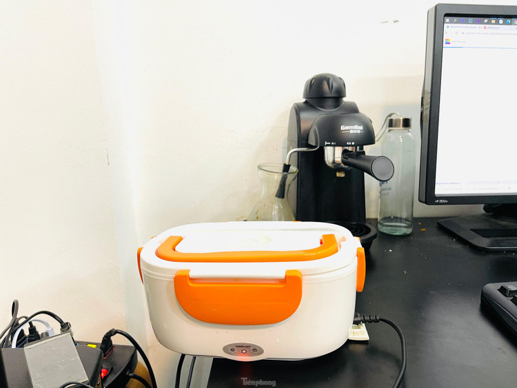 Bữa trưa của dân văn phòng trong mùa dịch COVID-19 ảnh 8