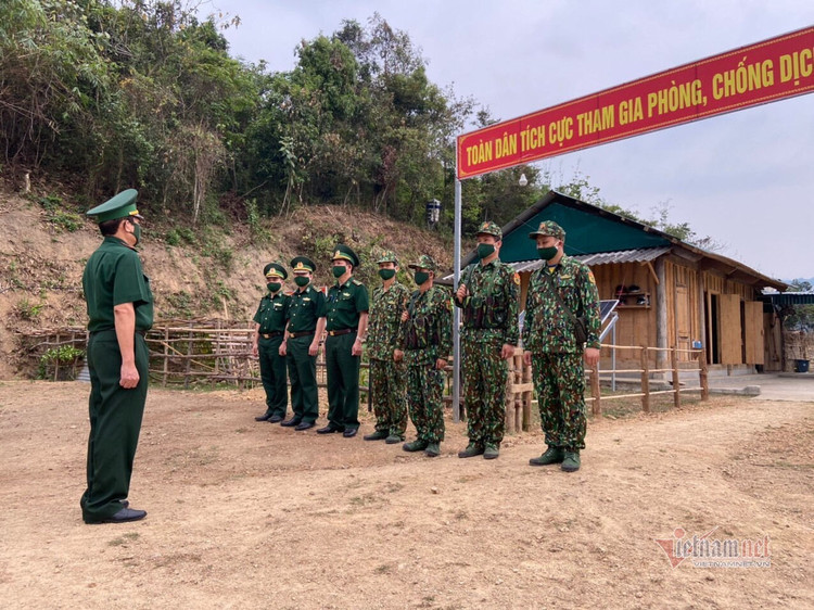 Lập hàng rào sống xuyên đêm bắt ma tuý, truy người nhập cảnh