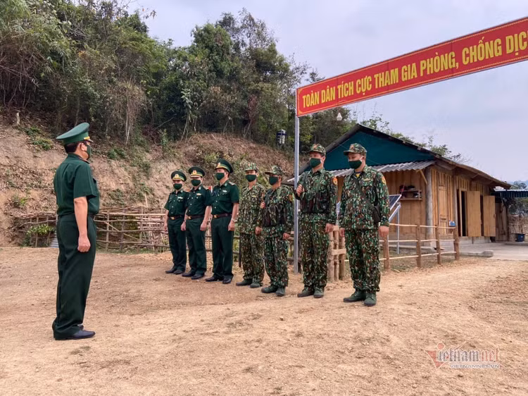 Lập hàng rào sống xuyên đêm bắt ma tuý, truy người nhập cảnh