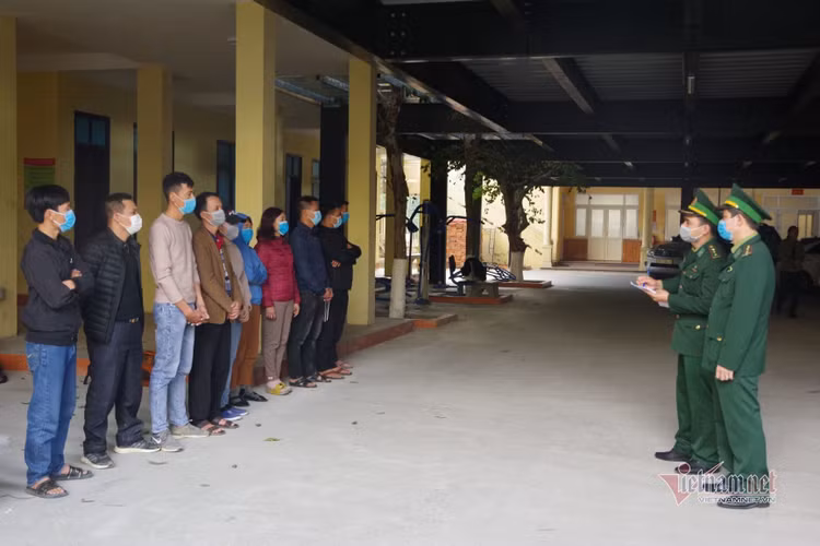 Lập hàng rào sống xuyên đêm bắt ma tuý, truy người nhập cảnh