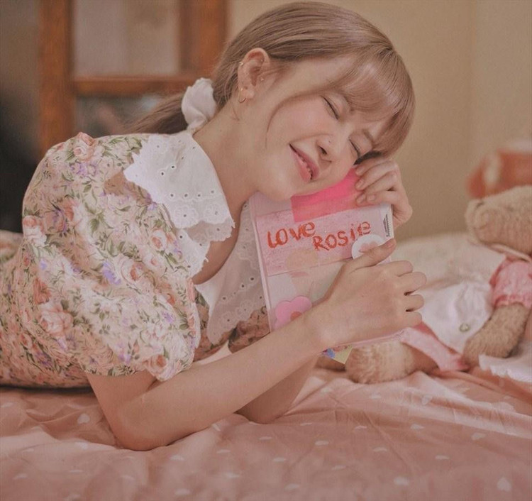 Sau scandal 'trà xanh', Thiều Bảo Trâm mong thế giới dịu dàng hơn với 'anh' ảnh 2