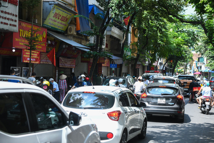 mua banh trung thu, banh trung thu Ha Noi anh 1