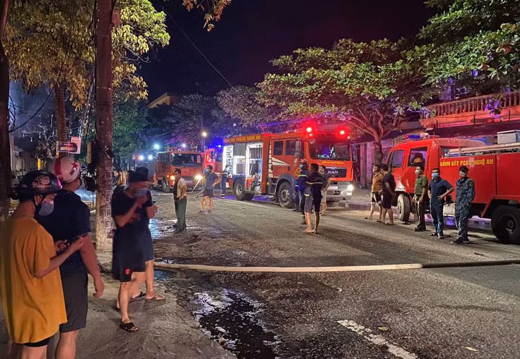 Hien truong vu chay phong tra anh 2