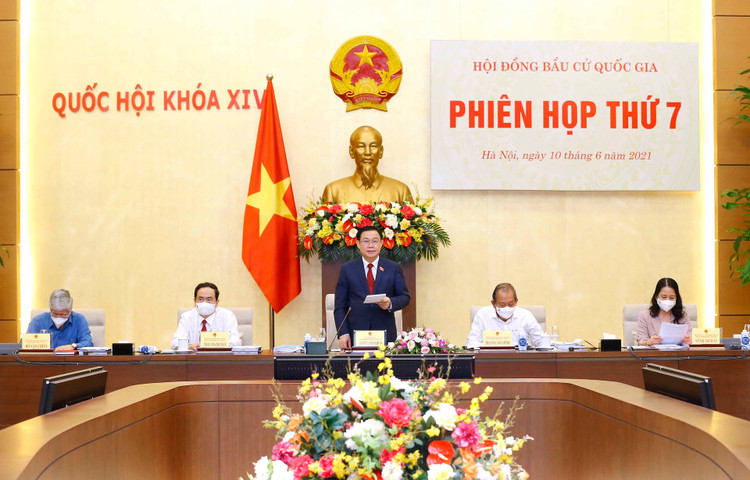 Thông qua nghị quyết công bố danh sách trúng cử đại biểu Quốc hội khóa mới - 1