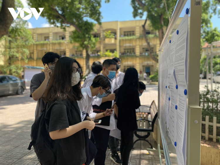 Dịch chuyển trong đăng ký ngành nghề theo thị trường việc làm ảnh 1