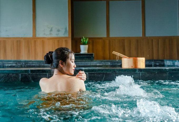 Trải nghiệm thư thái Ruriko Onsen - Tắm khoáng nóng kiểu Nhật.