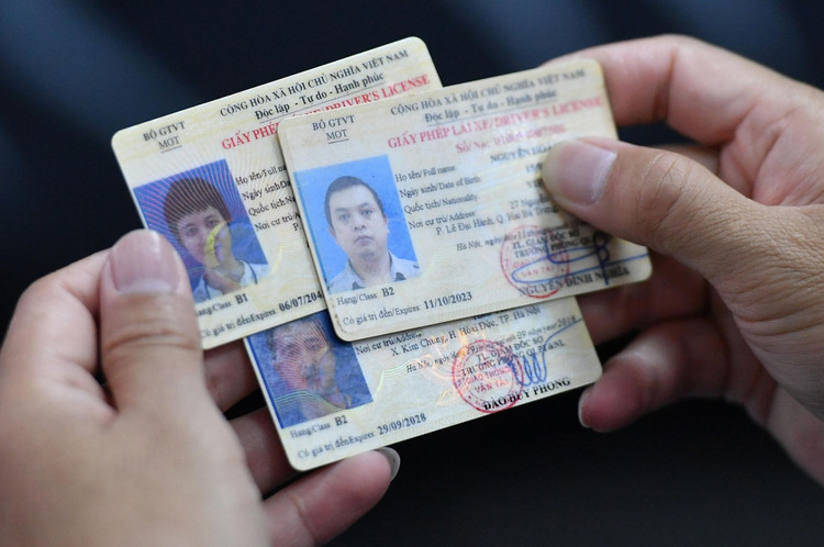 Tang muc phat Nghi dinh 100 sua doi anh 2