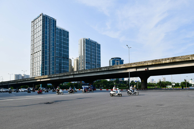 giao thong Ha Noi vang ve ngay thu bay anh 11