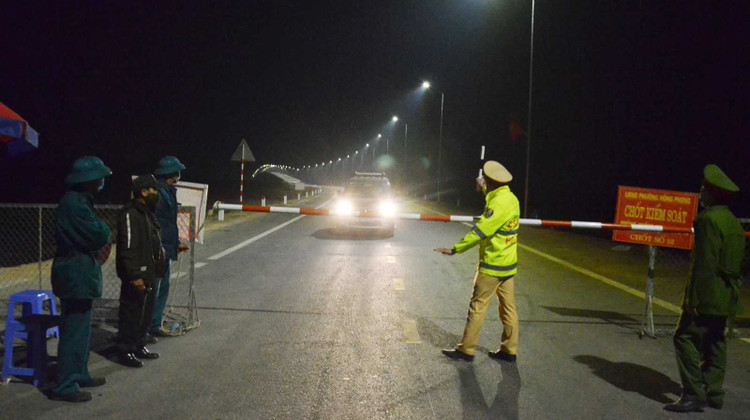 Quảng Ninh: Mở lại một số hoạt động, từ 6h sáng ngày 3/3 Sân bay Vân Đồn hoạt động trở lại ảnh 1