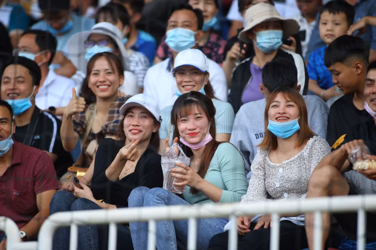 HA Gia Lai 1-0 Hà Nội: Siêu phẩm sút xa của Xuân Trường - 20